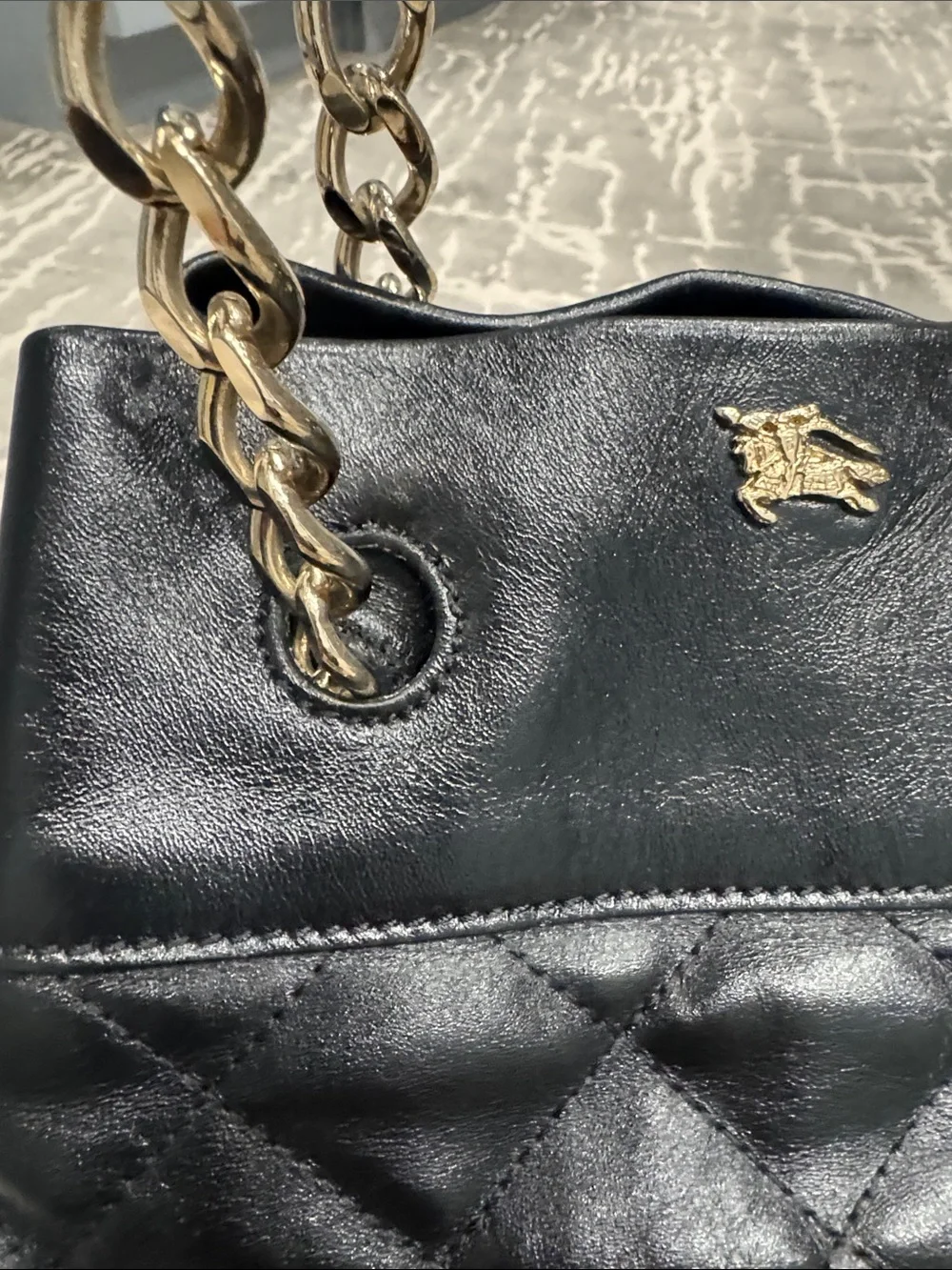 Burberry bucket bag